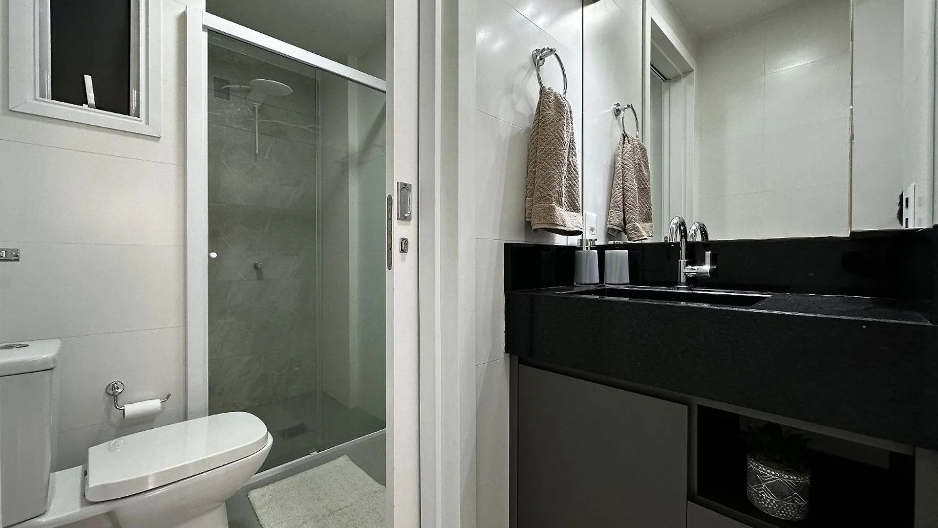 Sc01 - 1 Quarto| Centro| Reformado E Completo Balneário Camboriú Apartment